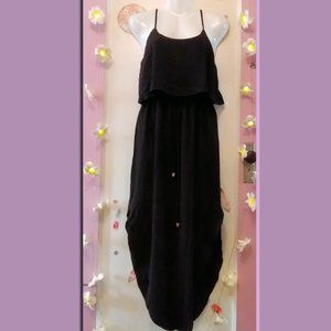 Nerlerolian (S) Black midi dress
